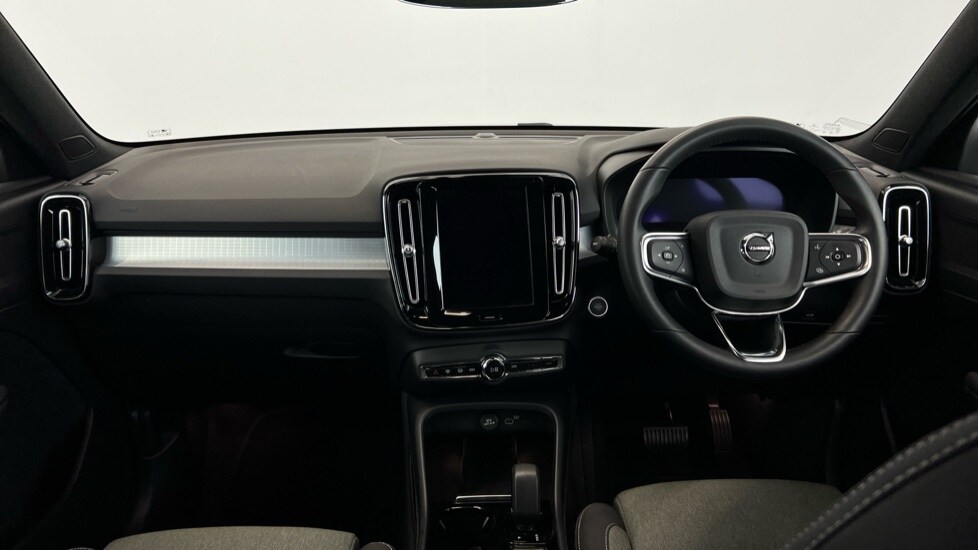 Used Volvo XC40 2022 for sale - 76328385: Photo 5