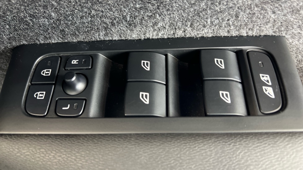 Used Volvo C40 2022 for sale - 76738192: Photo 22