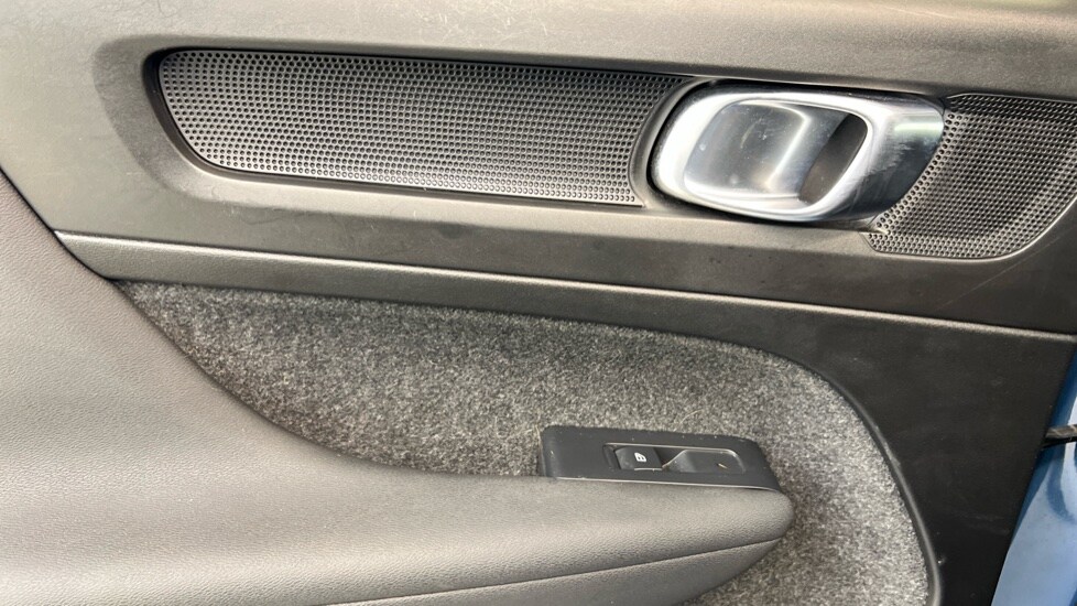 Used Volvo C40 2022 for sale - 76738192: Photo 42