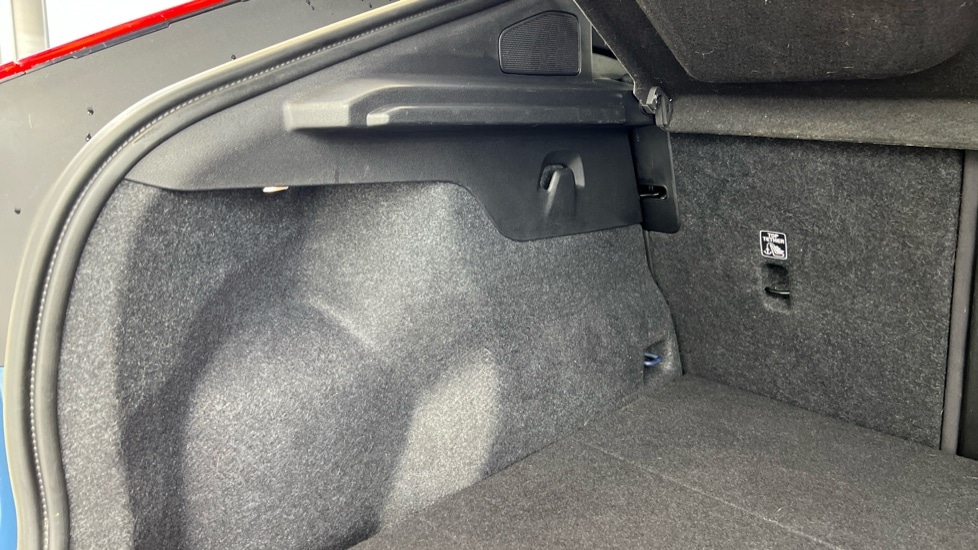 Used Volvo C40 2022 for sale - 76738192: Photo 44