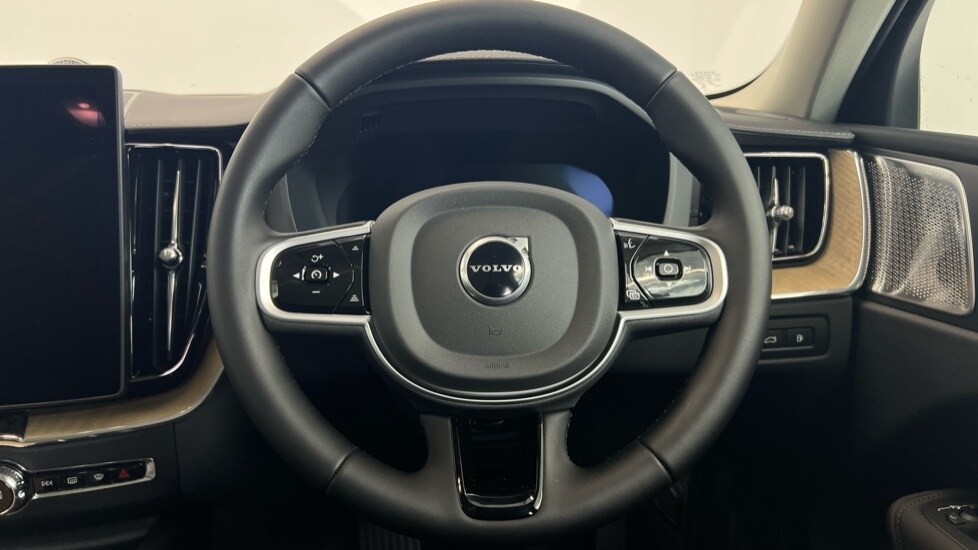 Used Volvo XC60 2026 for sale - 77648092: Photo 10
