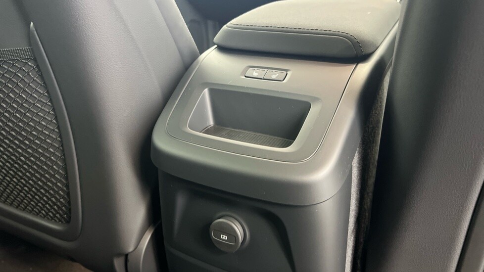 Used Volvo XC60 2026 for sale - 77648092: Photo 14