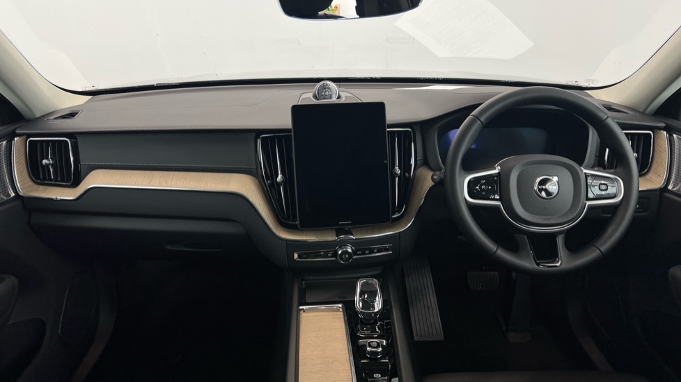 Used Volvo XC60 2026 for sale - 77648092: Photo 5