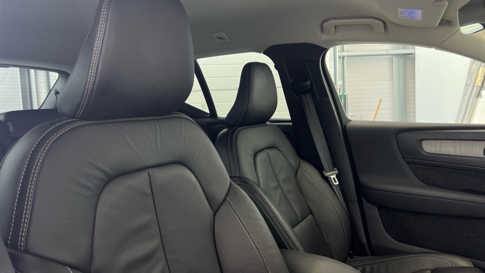 Used Volvo XC40 2022 for sale - 77634620: Photo 31