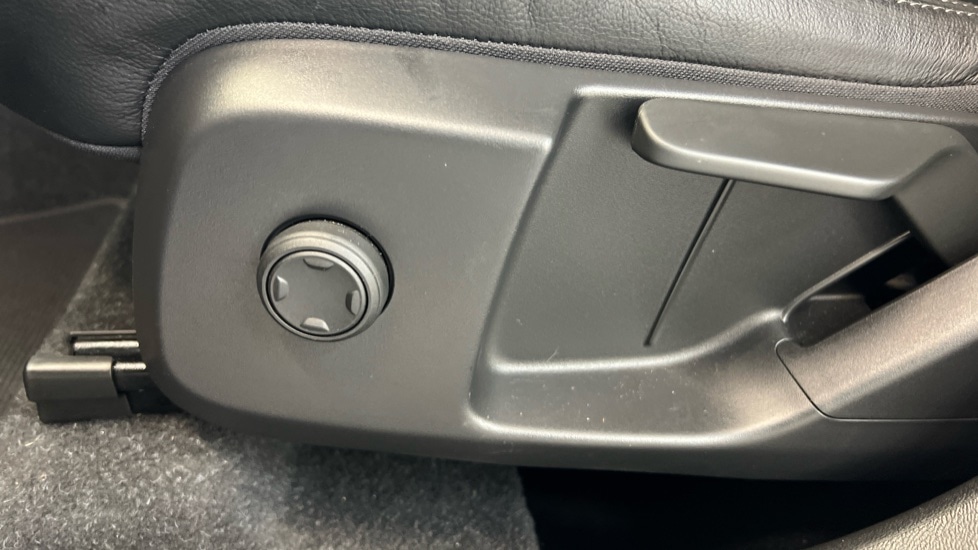 Used Volvo XC40 2022 for sale - 77634620: Photo 40