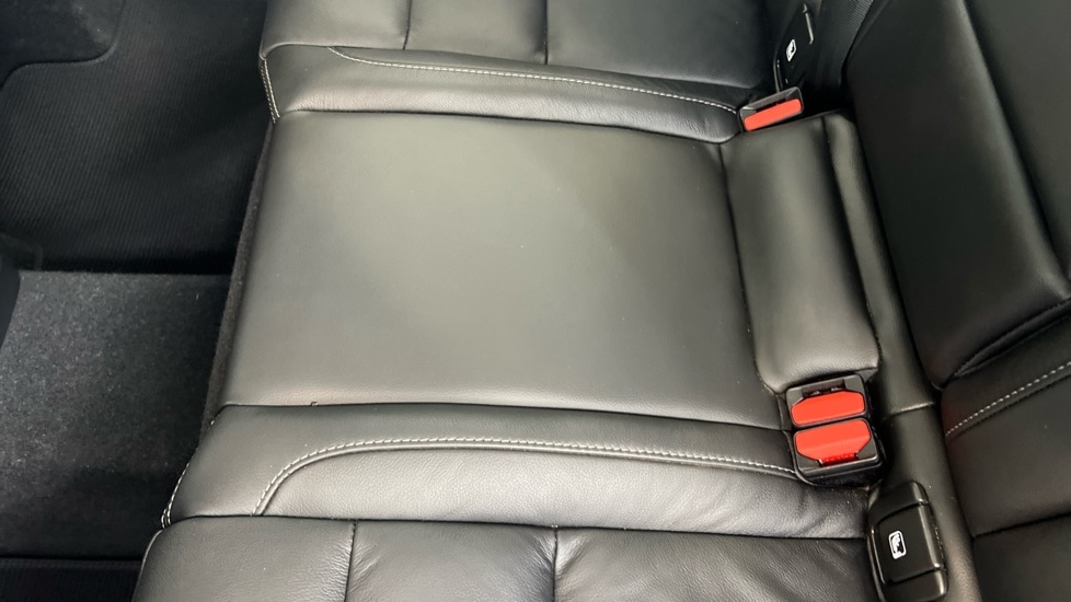 Used Volvo XC40 2022 for sale - 77634620: Photo 46