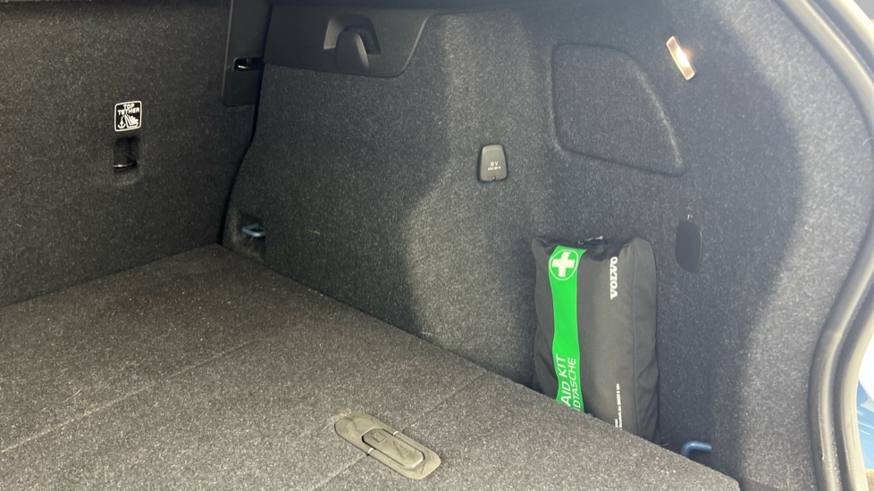 Used Volvo XC40 2022 for sale - 77634620: Photo 54