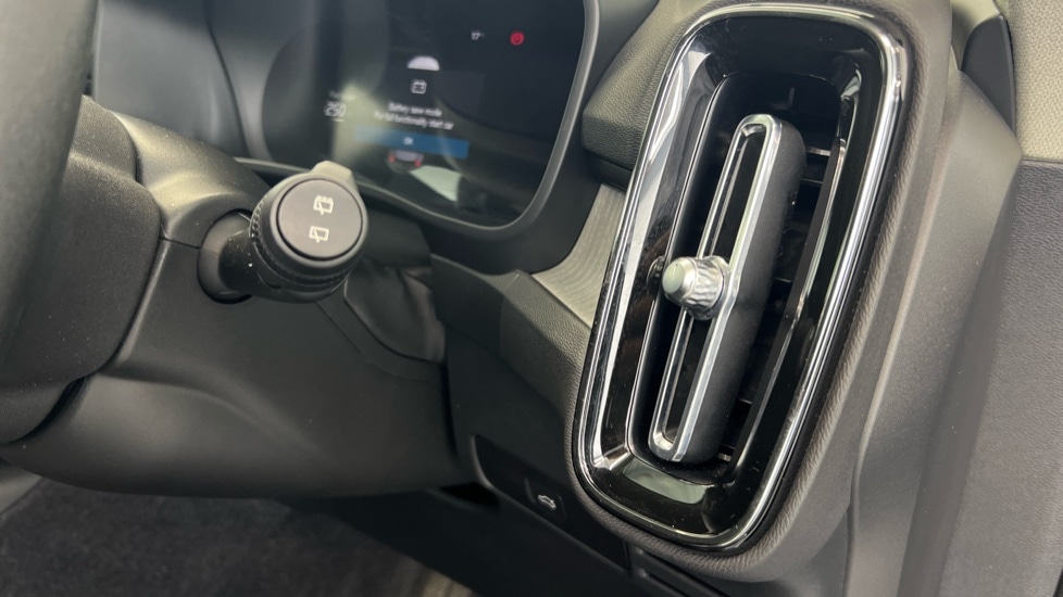 Used Volvo XC40 2022 for sale - 77634620: Photo 59