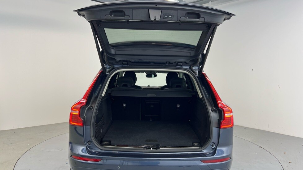 Used Volvo XC60 2025 for sale - 77504196: Photo 13