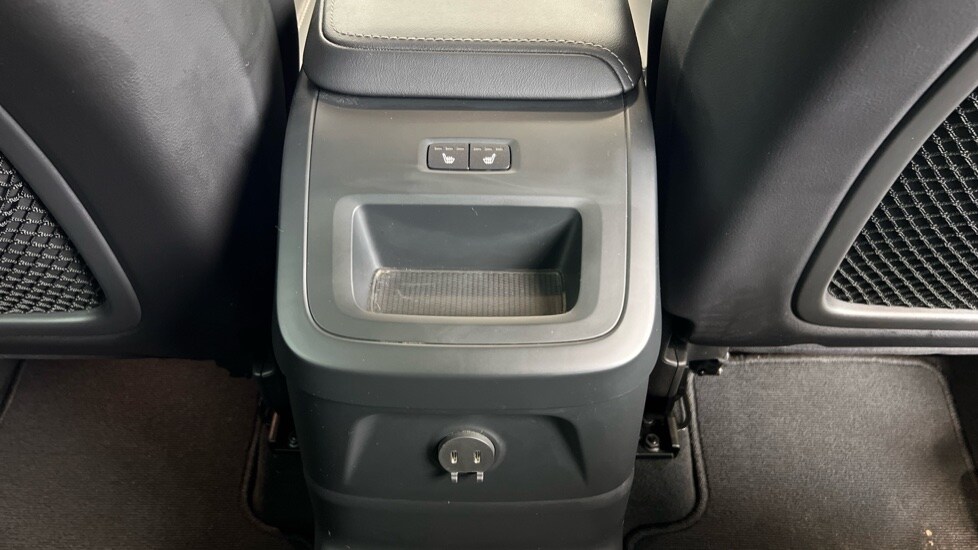 Used Volvo XC60 2025 for sale - 77504196: Photo 15