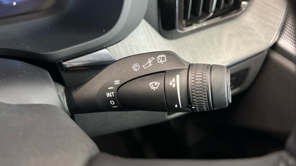 Used Volvo XC60 2025 for sale - 77504196: Photo 23