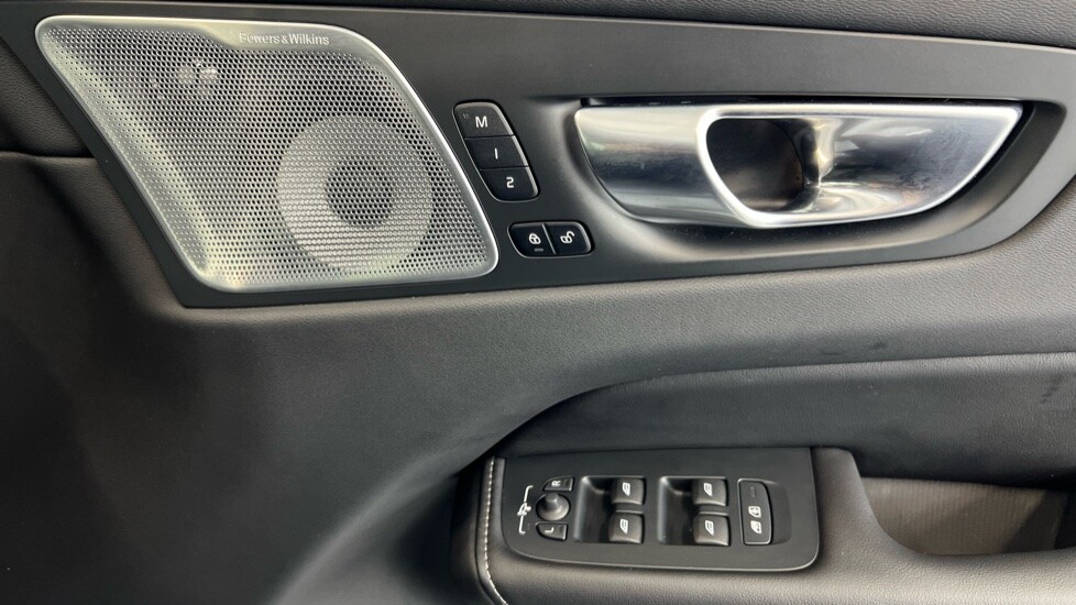 Used Volvo XC60 2025 for sale - 77504196: Photo 29