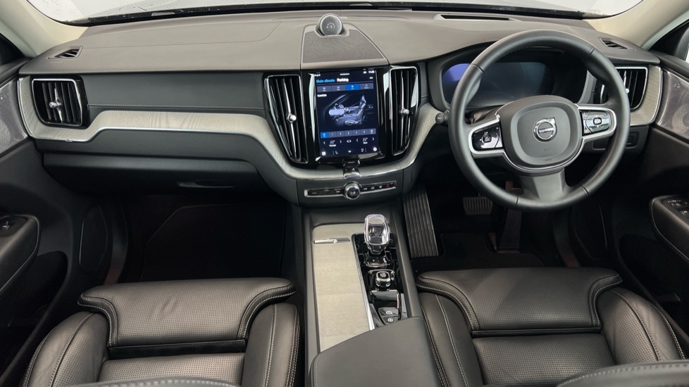 Used Volvo XC60 2025 for sale - 77504196: Photo 5