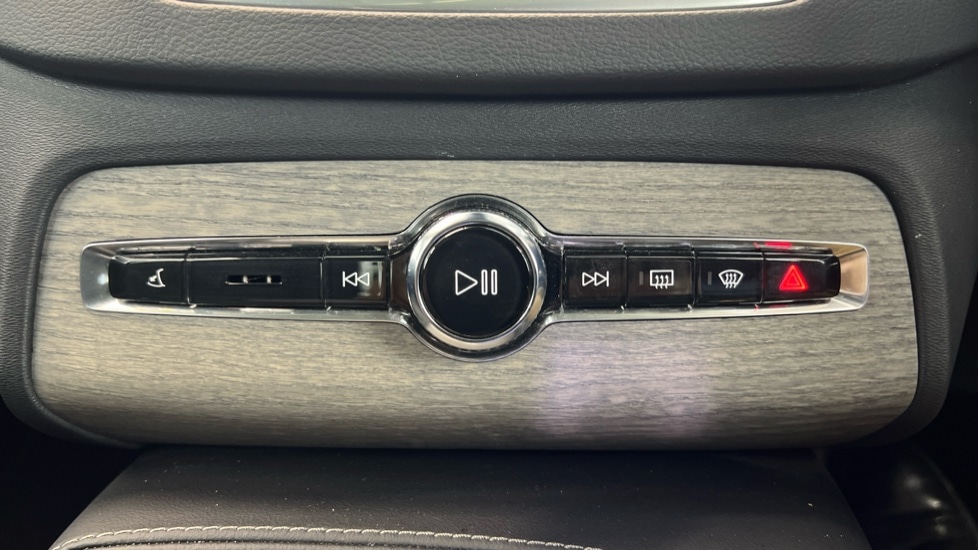 Used Volvo XC90 2023 for sale - 76948321: Photo 59