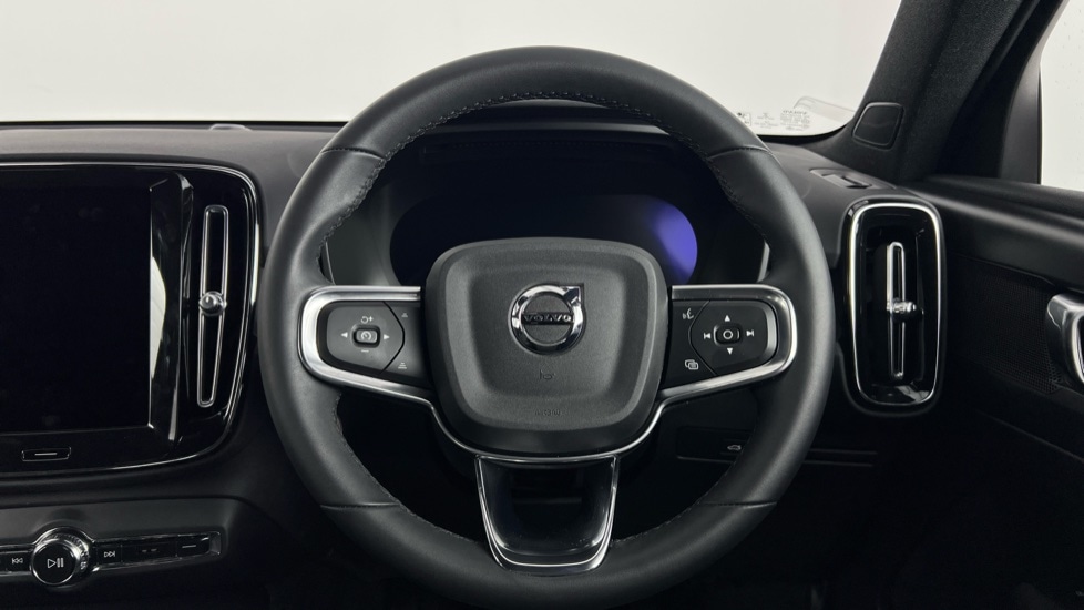 Used Volvo XC40 2022 for sale - 78049675: Photo 10