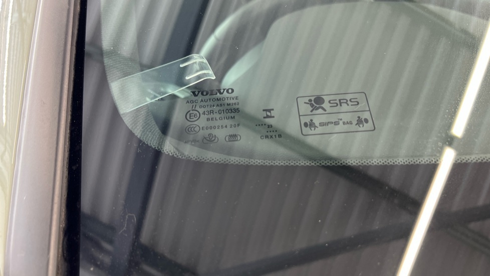 Used Volvo XC40 2023 for sale - 76528938: Photo 41