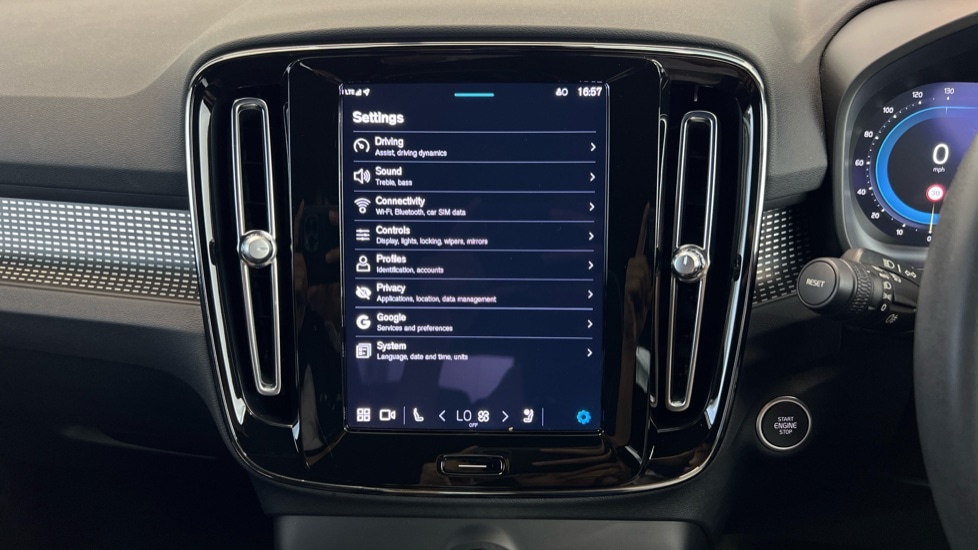 Used Volvo XC40 2023 for sale - 76528938: Photo 43