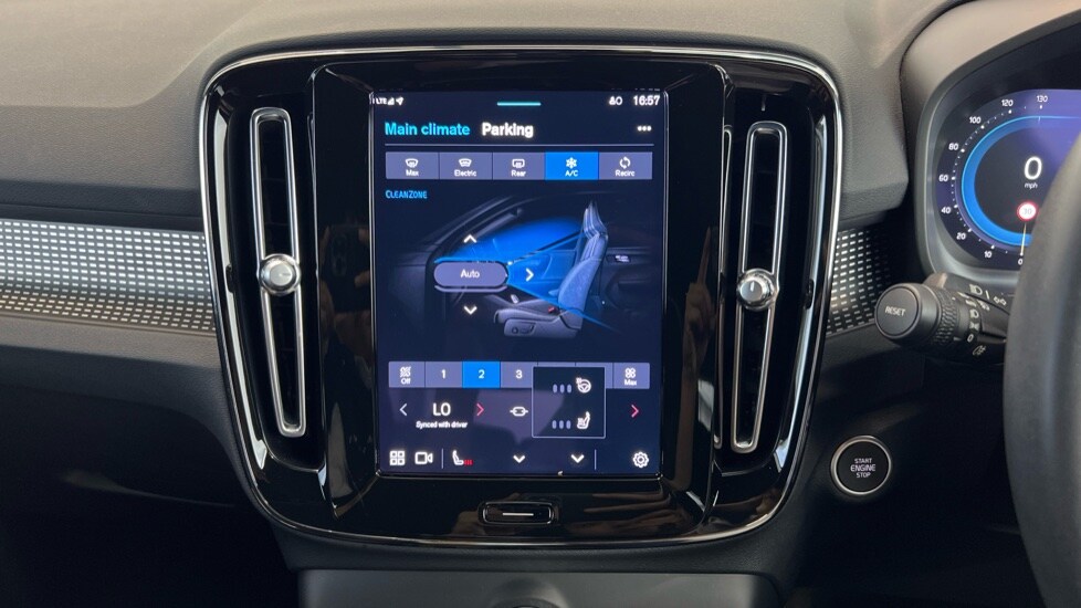 Used Volvo XC40 2023 for sale - 76528938: Photo 45