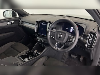 Used Volvo XC40 2023 for sale - 76528938: Photo