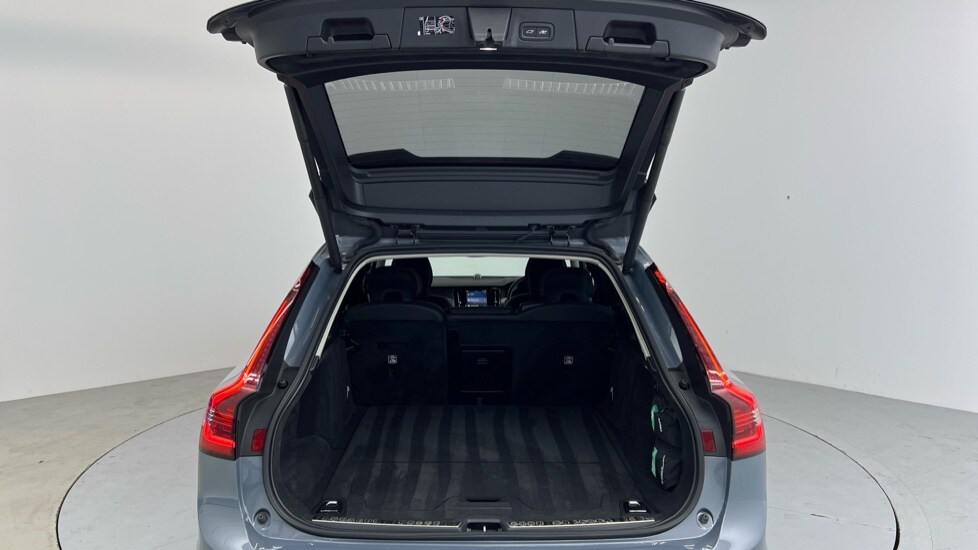 Used Volvo V90 2022 for sale - 76161331: Photo 13