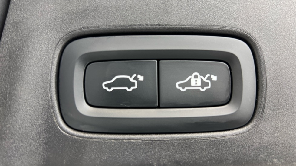 Used Volvo V90 2022 for sale - 76161331: Photo 35