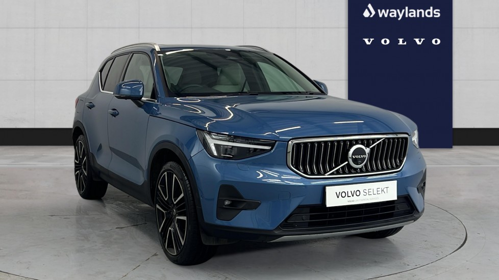 Used Volvo XC40 2025 for sale - 77673840: Photo 1