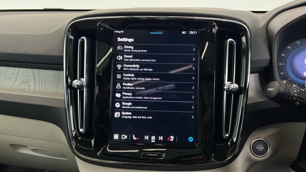 Used Volvo XC40 2025 for sale - 77673840: Photo 17