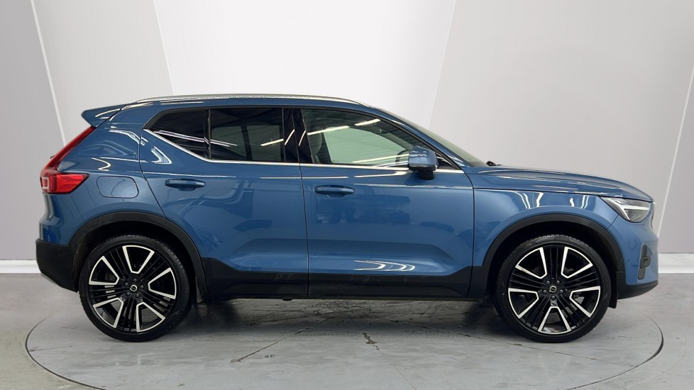 Used Volvo XC40 2025 for sale - 77673840: Photo 3