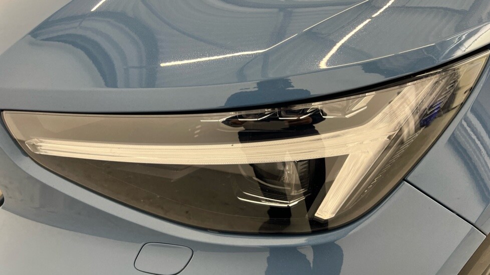 Used Volvo XC40 2025 for sale - 77673840: Photo 44