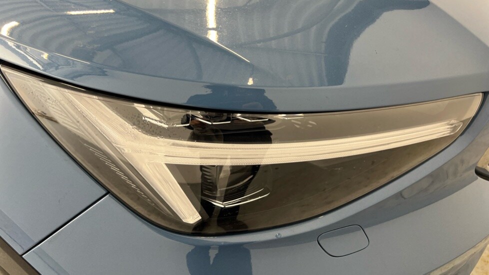 Used Volvo XC40 2025 for sale - 77673840: Photo 64