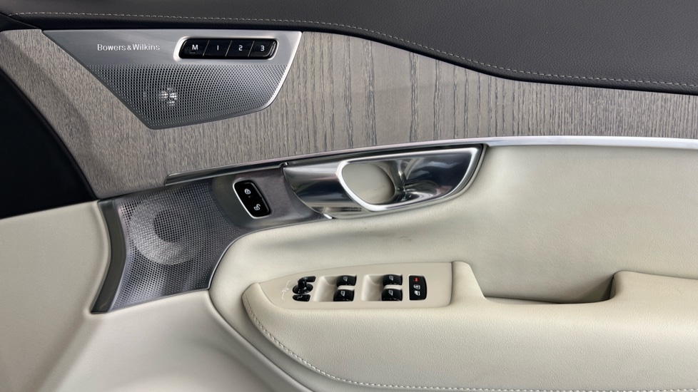 Used Volvo XC90 2024 for sale - 76501355: Photo 29