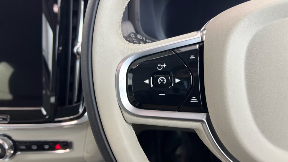 Used Volvo V90 2025 for sale - 76921837: Photo 21