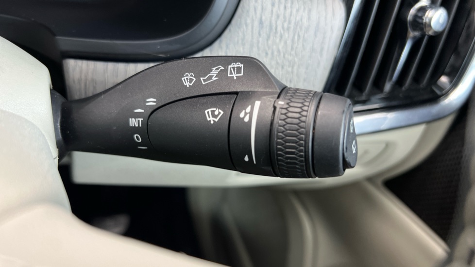 Used Volvo V90 2025 for sale - 76921837: Photo 23