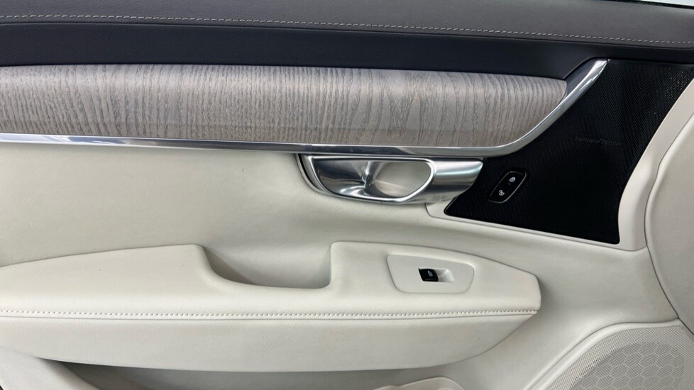 Used Volvo V90 2025 for sale - 76921837: Photo 40