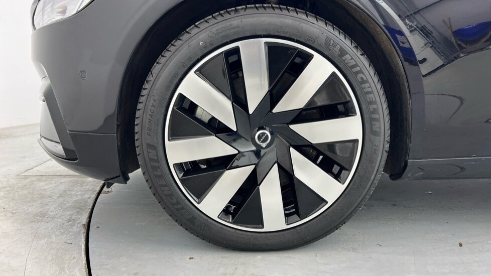 Used Volvo V90 2025 for sale - 76921837: Photo 42