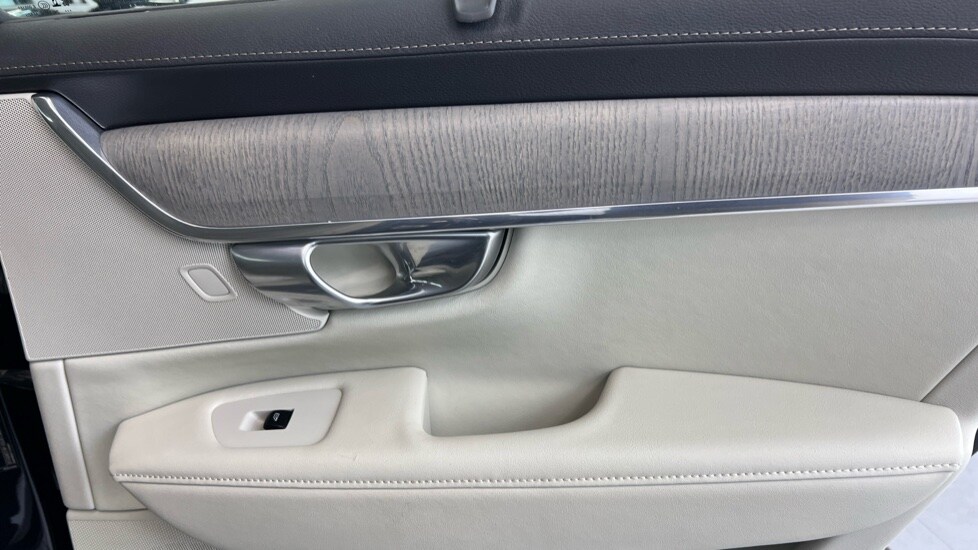 Used Volvo V90 2025 for sale - 76921837: Photo 52