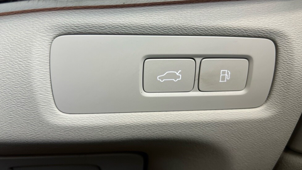 Used Volvo V90 2025 for sale - 76921837: Photo 53