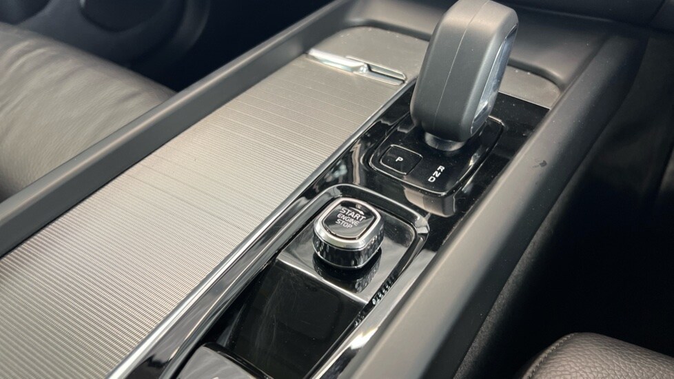 Used Volvo XC60 2022 for sale - 77333183: Photo 25