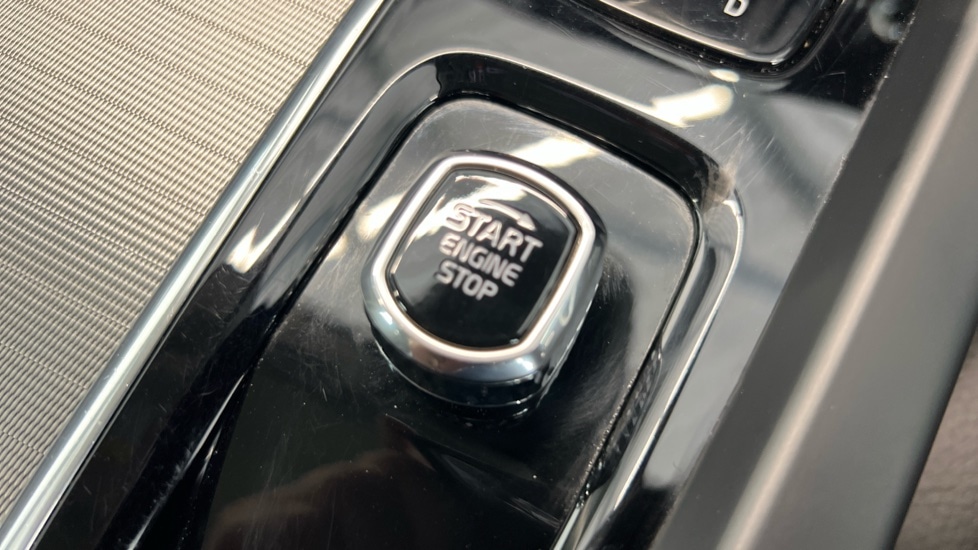 Used Volvo XC60 2022 for sale - 77333183: Photo 27