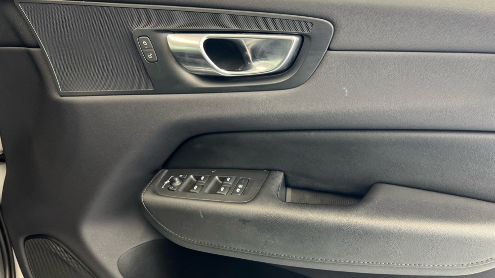 Used Volvo XC60 2022 for sale - 77333183: Photo 29