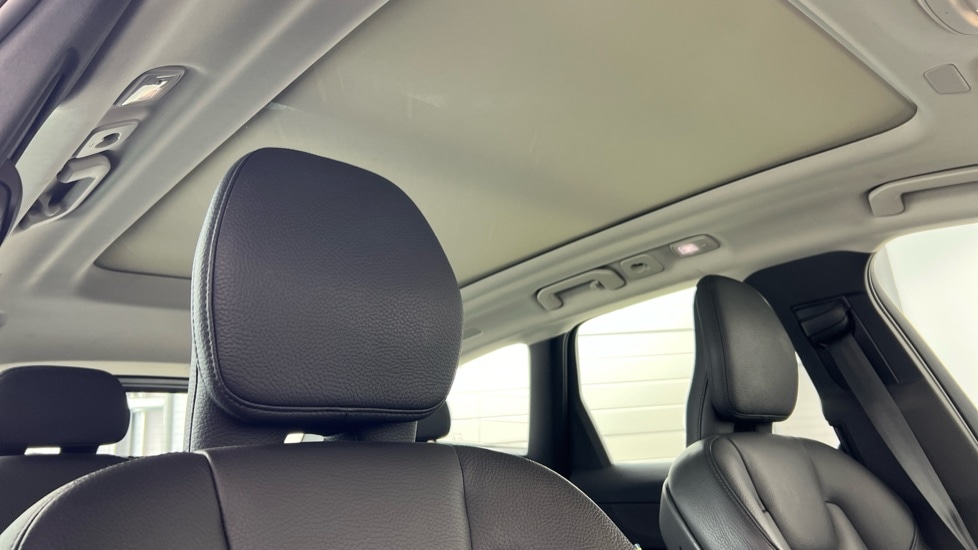 Used Volvo XC60 2022 for sale - 77333183: Photo 31