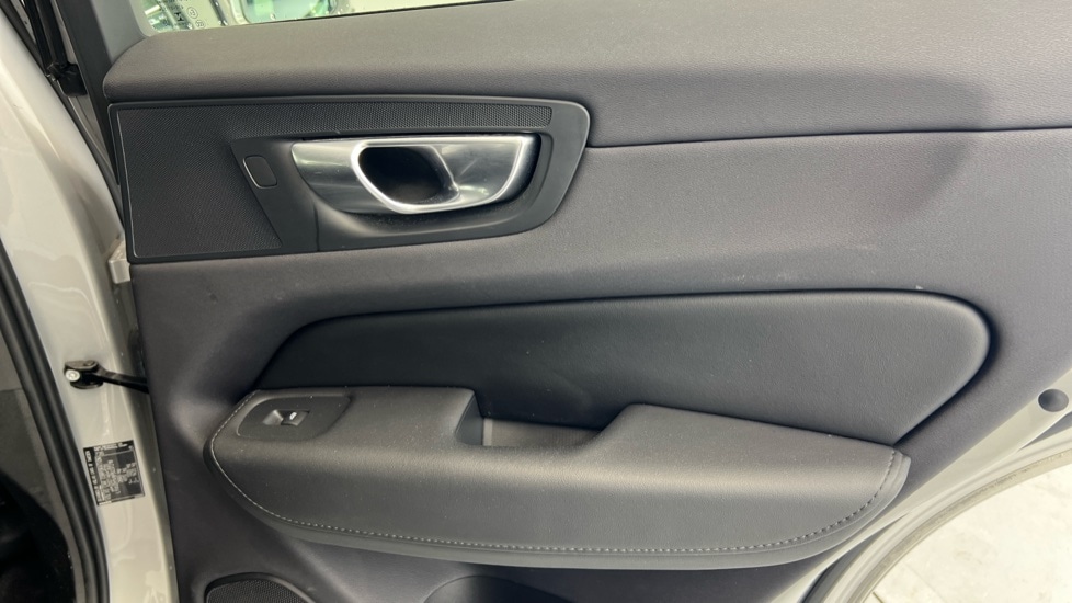 Used Volvo XC60 2022 for sale - 77333183: Photo 39