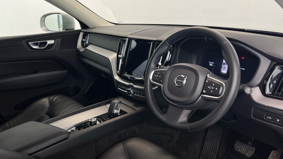 Used Volvo XC60 2022 for sale - 77333183: Photo 4