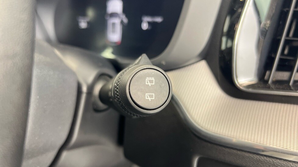 Used Volvo XC60 2022 for sale - 77333183: Photo 42