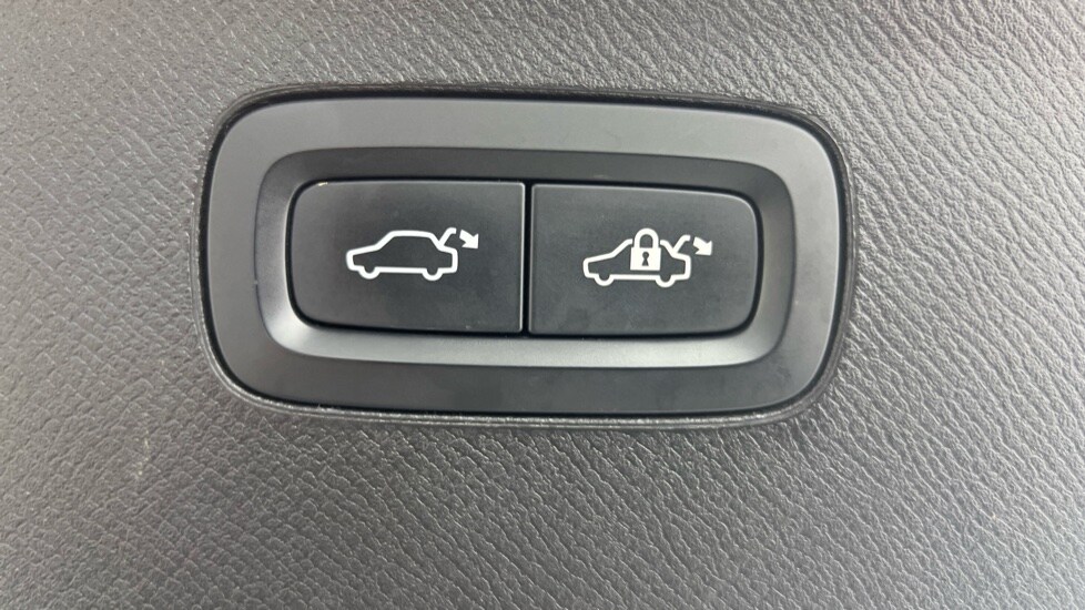 Used Volvo XC90 2020 for sale - 77826435: Photo 35