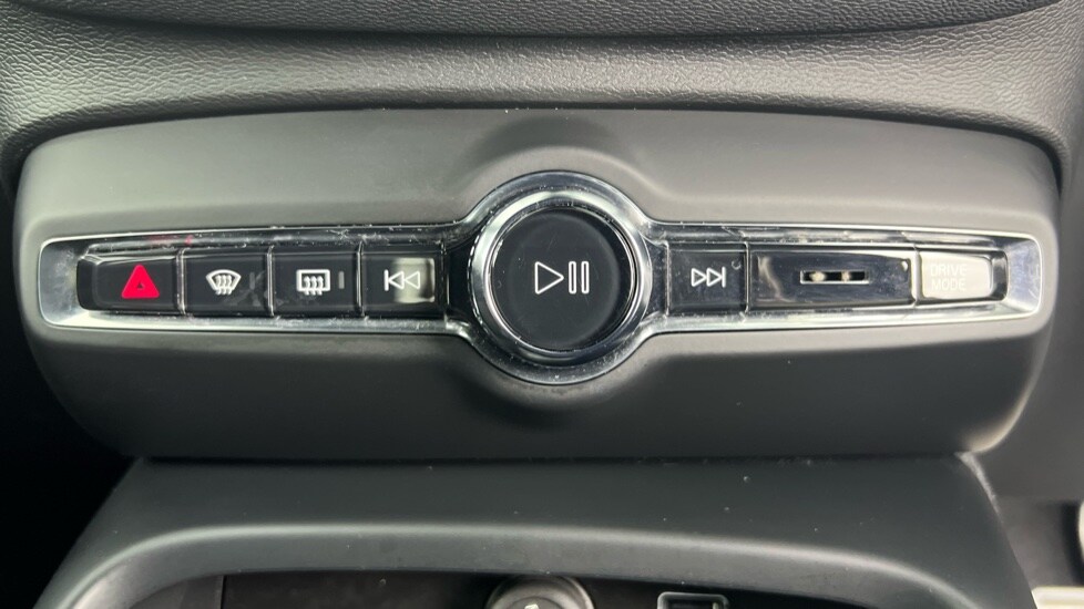 Used Volvo XC40 2021 for sale - 78088588: Photo 15