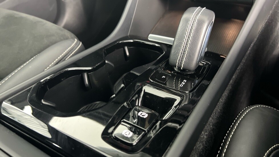 Used Volvo XC40 2021 for sale - 78088588: Photo 25