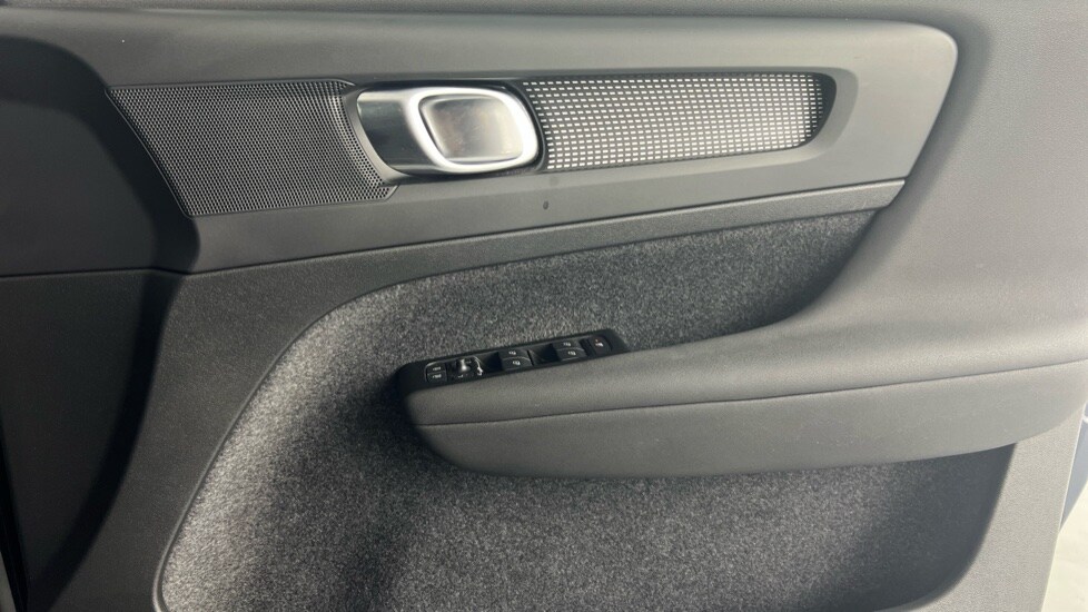 Used Volvo XC40 2021 for sale - 78088588: Photo 29