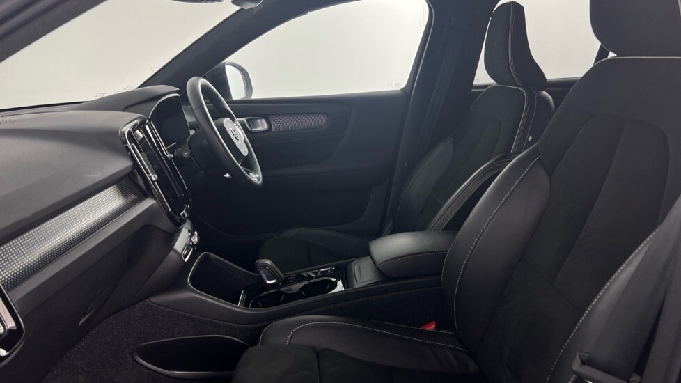 Used Volvo XC40 2021 for sale - 78088588: Photo 37