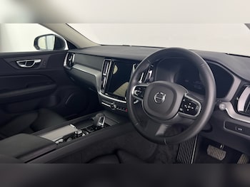 Used Volvo V60 2025 for sale - 78123144: Photo